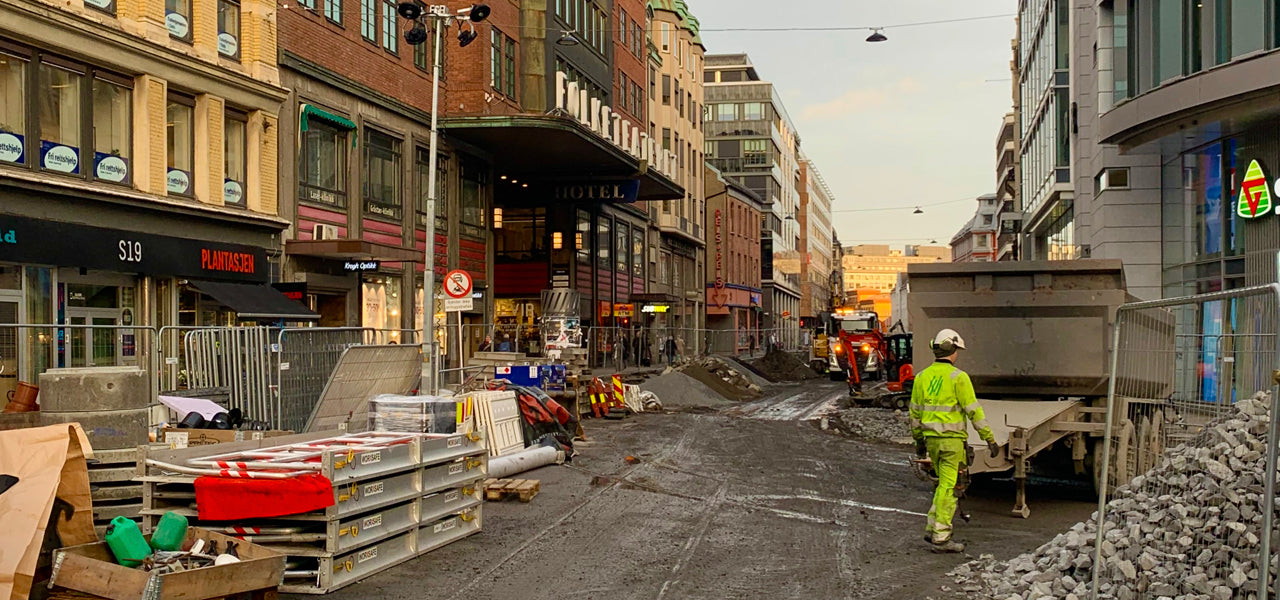 VI TRENGER LITT HJELP FOLKENS